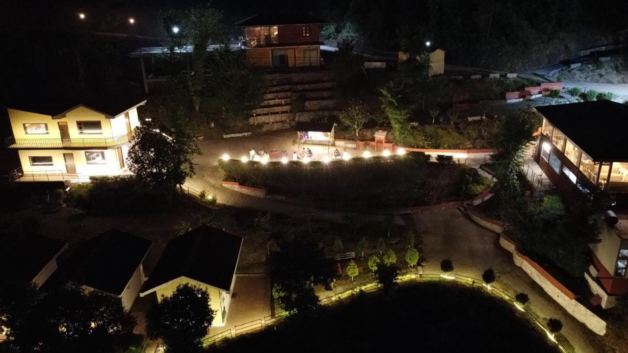 Skywood Resort Shoghi Shogi Zewnętrze zdjęcie